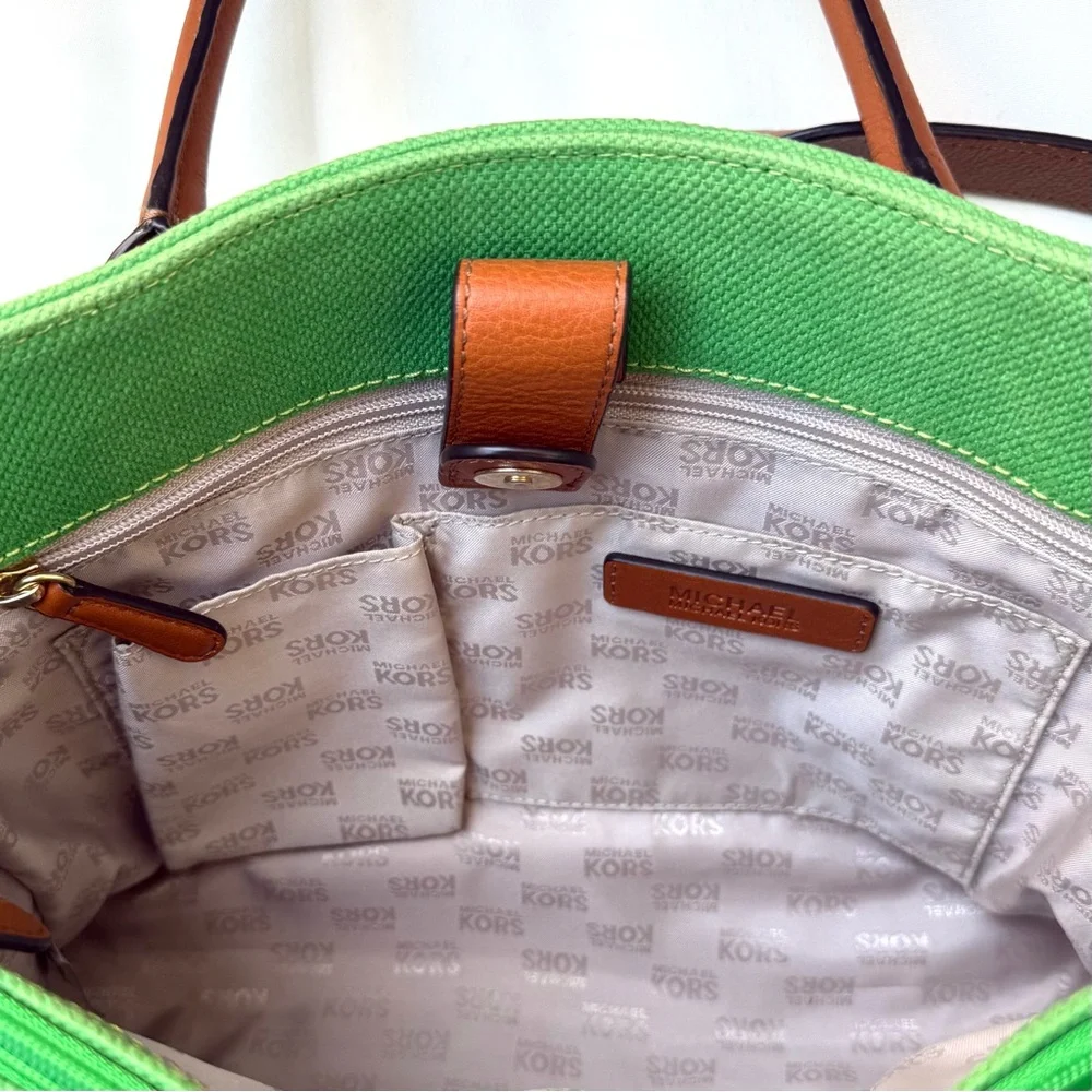 MICHAEL KORS 💚 Green Hamilton Handbag - Picture 12 of 16